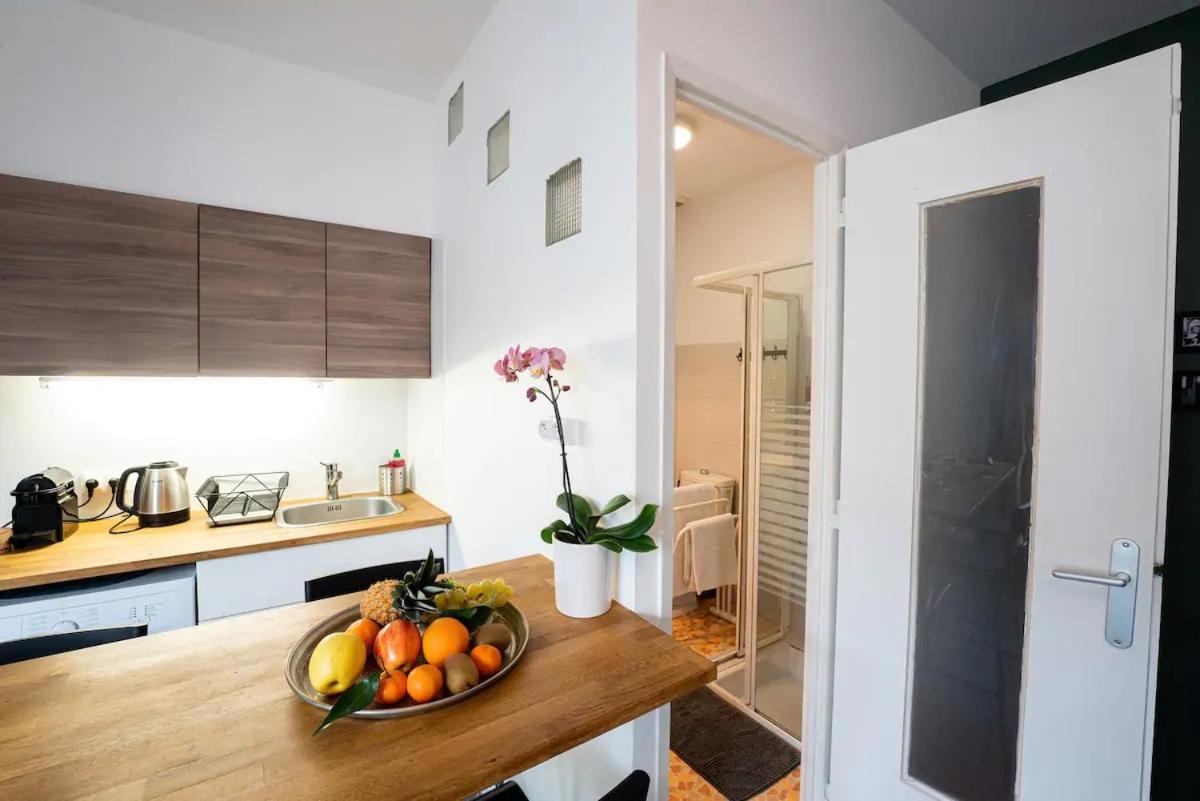 Appartement Centre Village, Clim Et Parking Gratuit Aigues-Mortes Kültér fotó