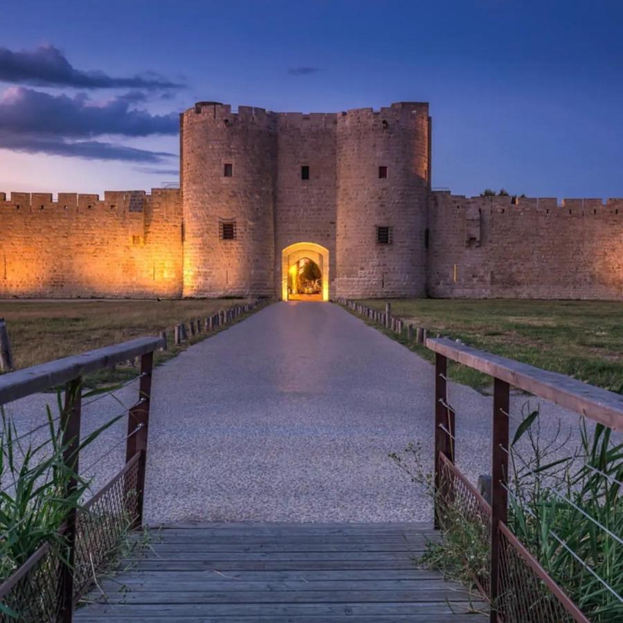 Appartement Centre Village, Clim Et Parking Gratuit Aigues-Mortes Kültér fotó